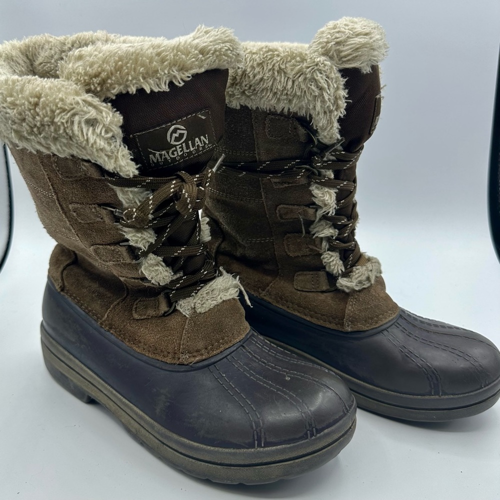 Magellan Outdoors Boots Womens Size 7 Thinsulate 3M Brown Suede Faux Fur